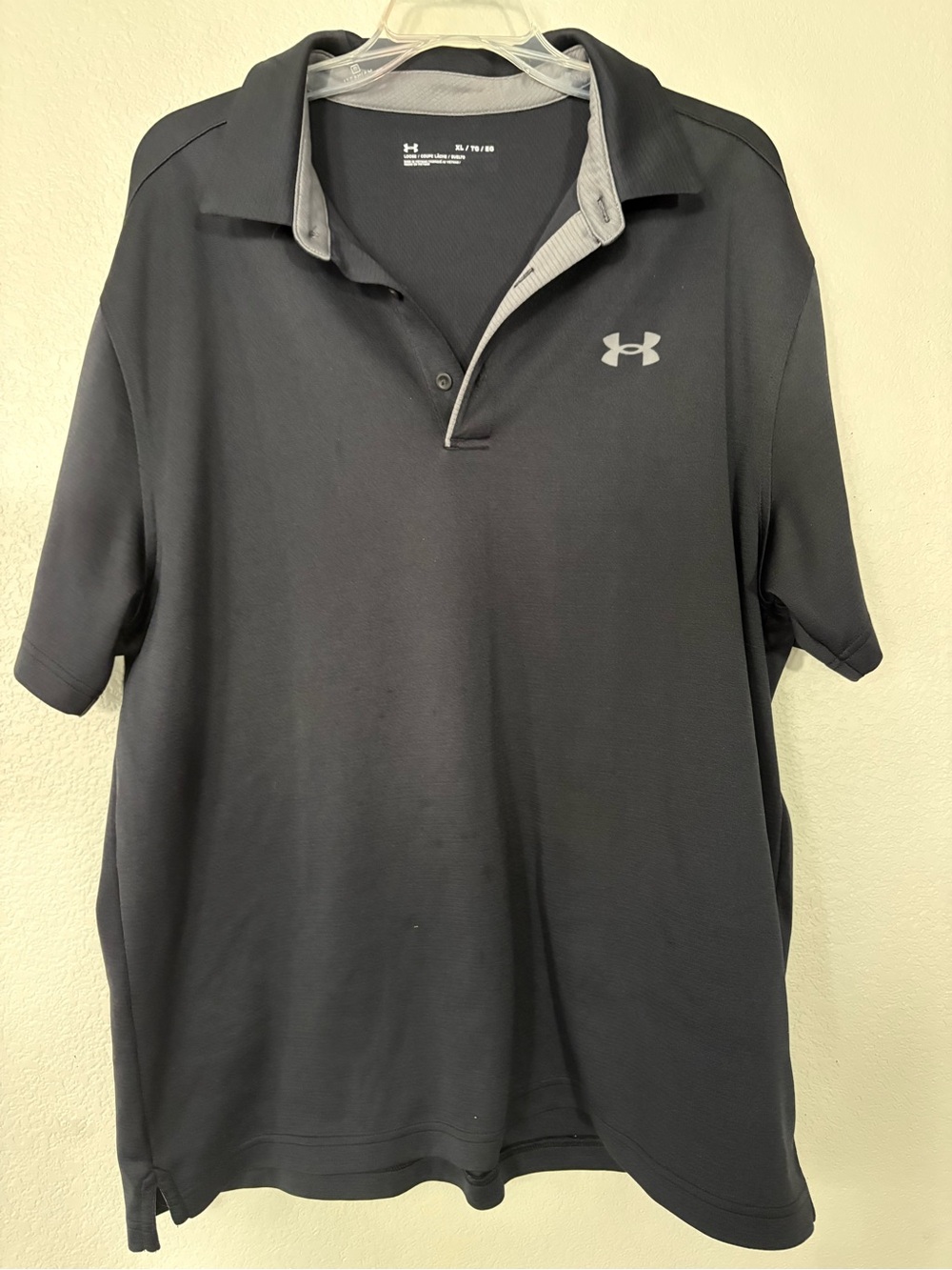 Under Armour Men’s Navy Polo Shirt XL
